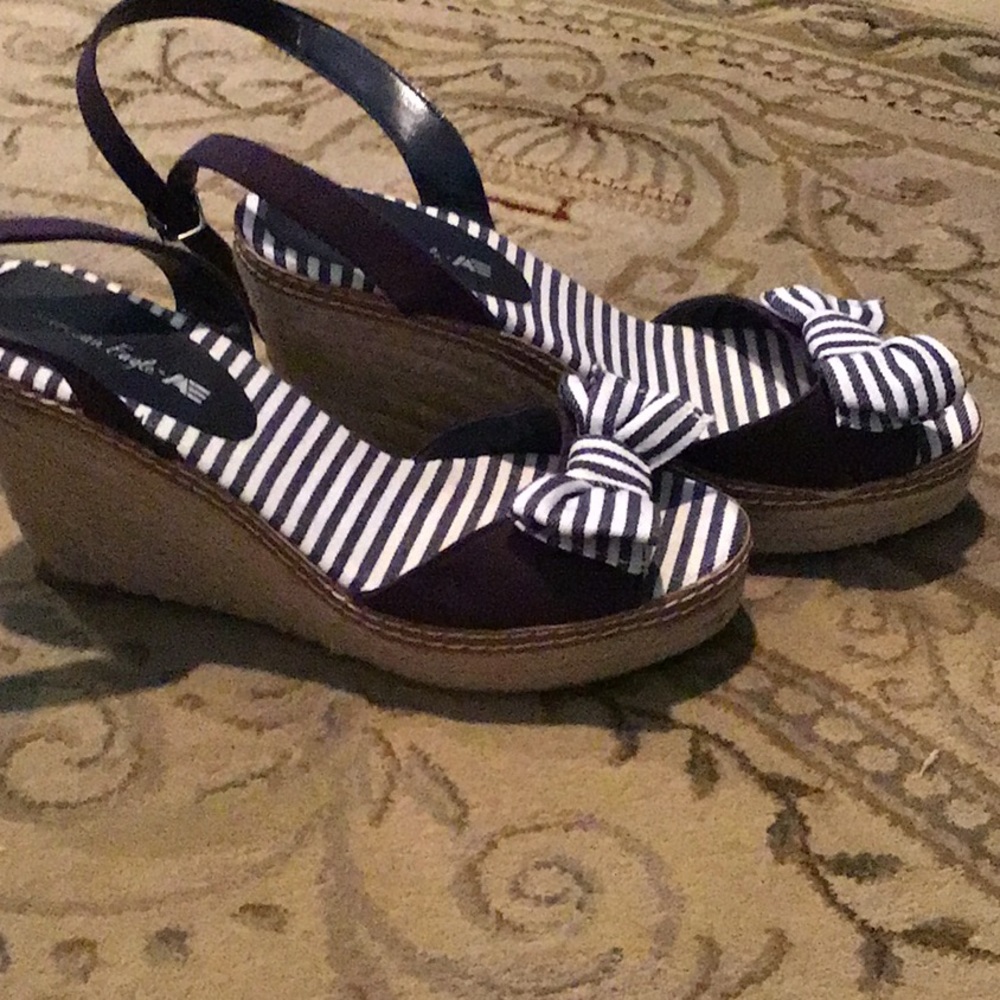 Shoe